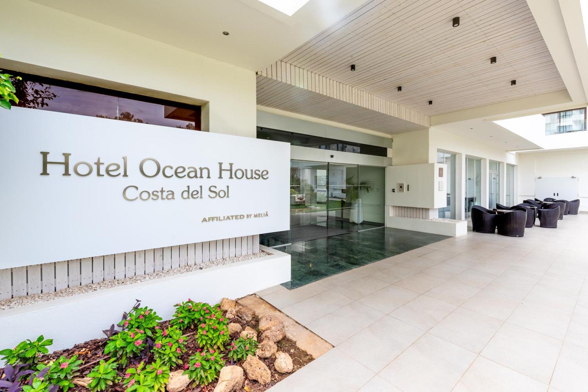 Wintowinrentals Executive Apt In Ocean House Complex Torremolinos Exterior photo